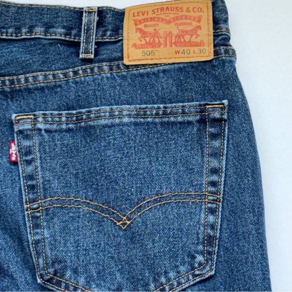 Levi's Blue Relaxed Jeans Classic Fit - Picture 3 of 13